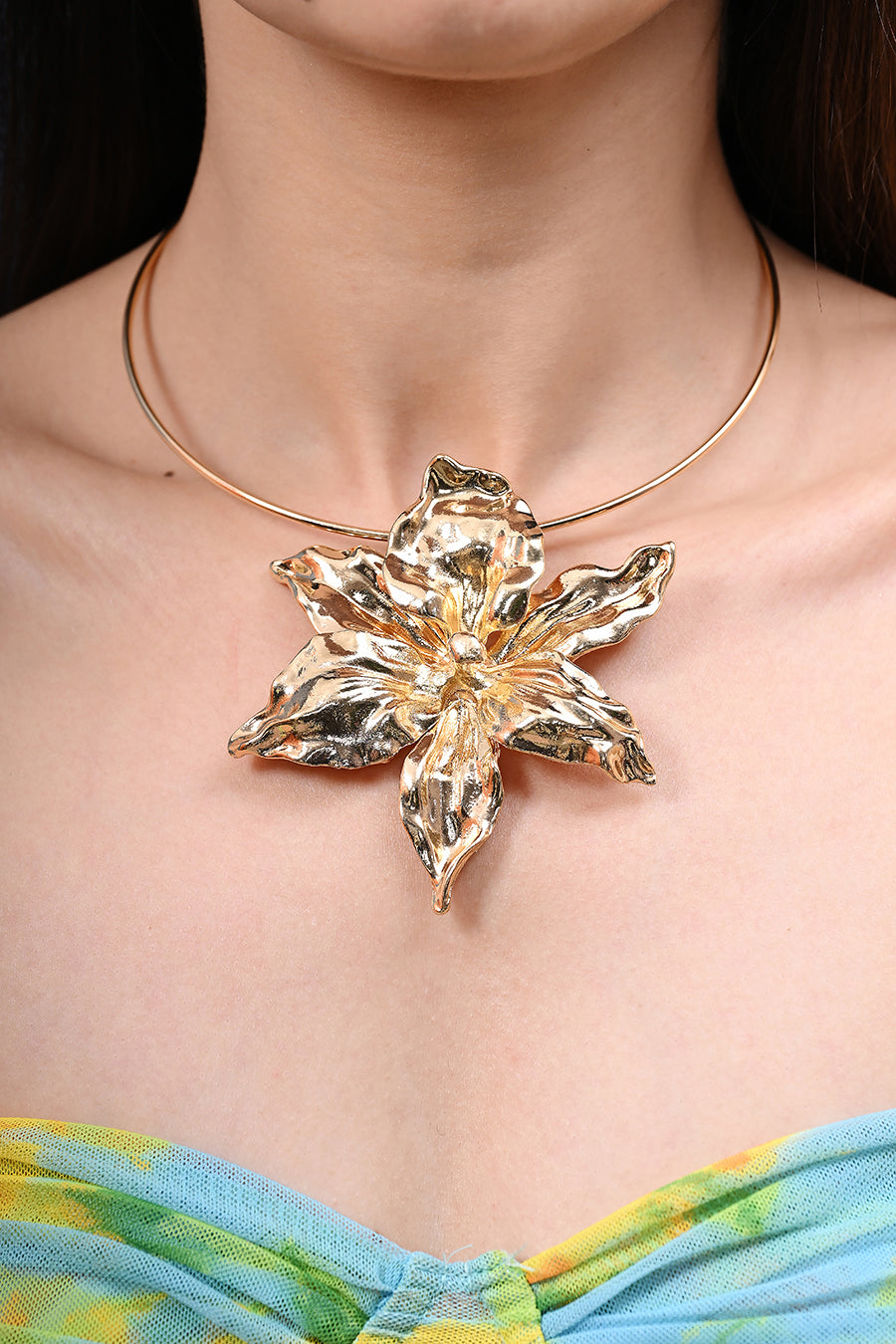 Raised Flower Necklace