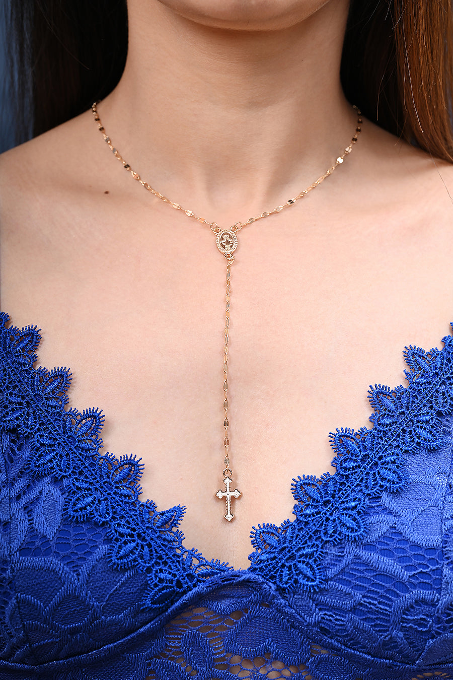 Metal Necklace with detailing
