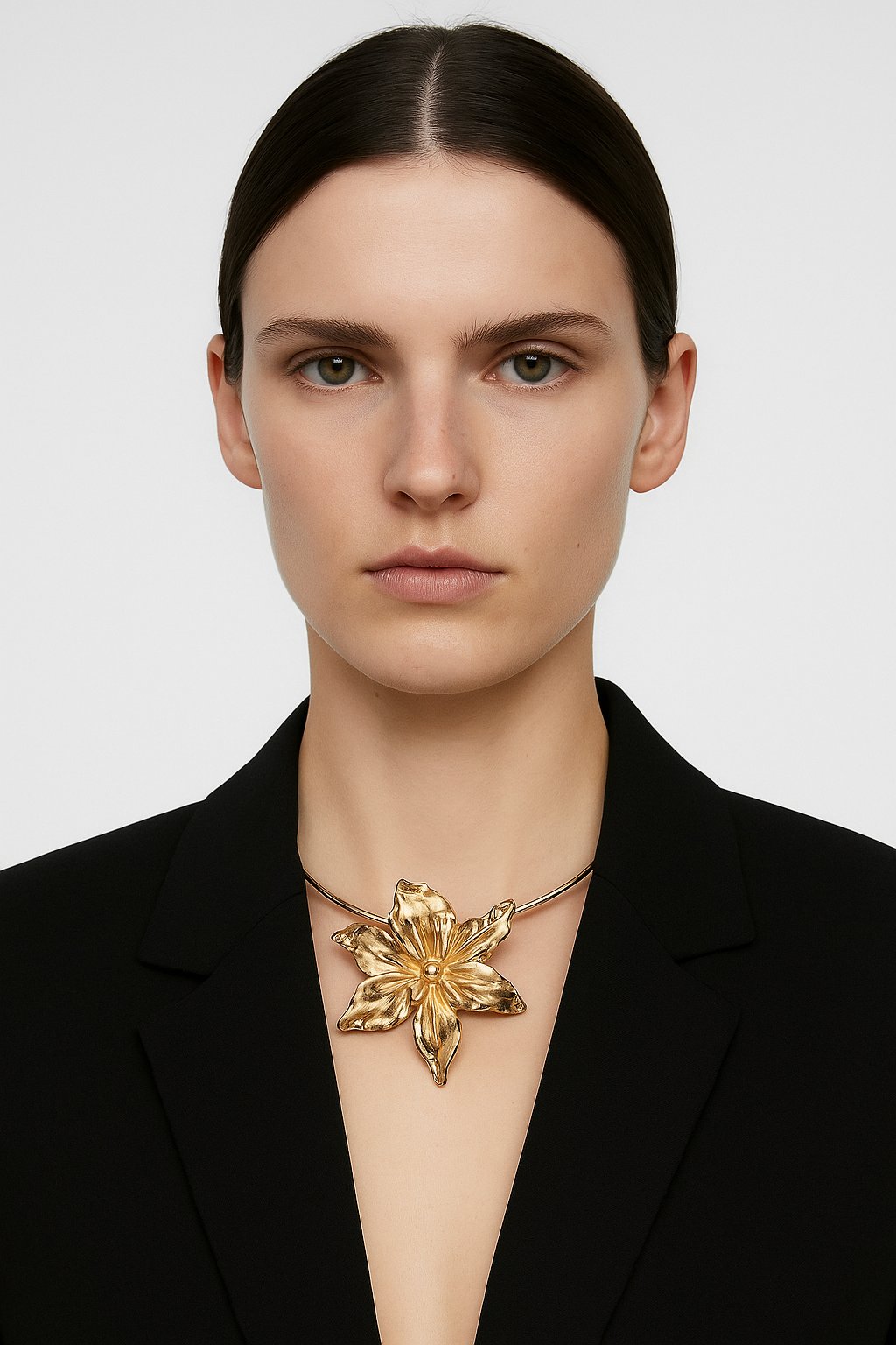 Raised Flower Necklace